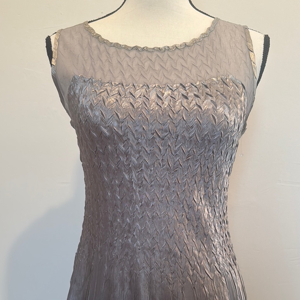 Komarov Gray Sleeveless Scoop Neck Gown - Picture 2 of 3